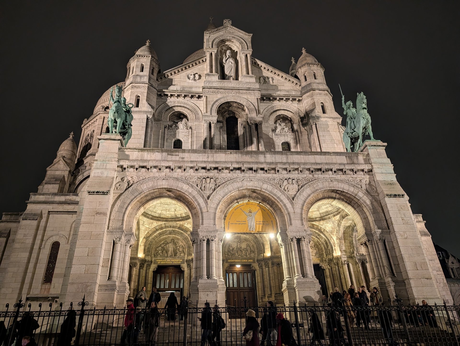 Suisse Romande / Lyon / Paris 30
