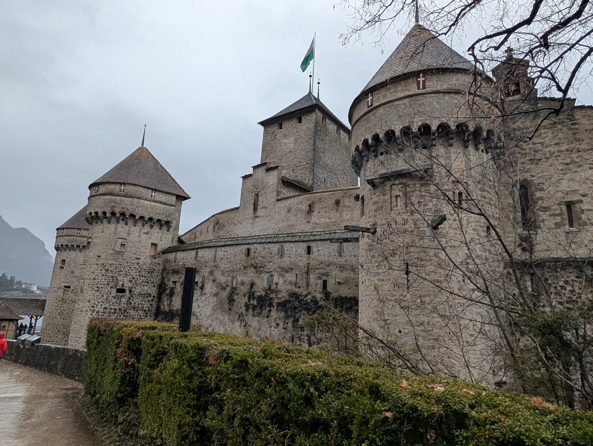 Suisse Romande / Lyon / Paris 9